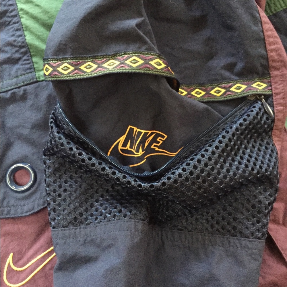 VTG Nike windbreaker/raincoat - Picture 4 of 7
